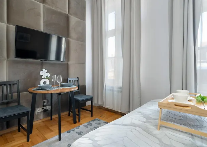 Apartament Very Berry - Głogowska 39-14 - Mtp Apartments, Check In 24h Poznań