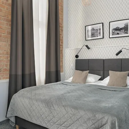 Przytulne Studia Very Berry W Poznaniu Blisko Parku By Renters Daire *