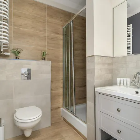 Apartment Przytulne Studia Very Berry W Poznaniu Blisko Parku By Renters