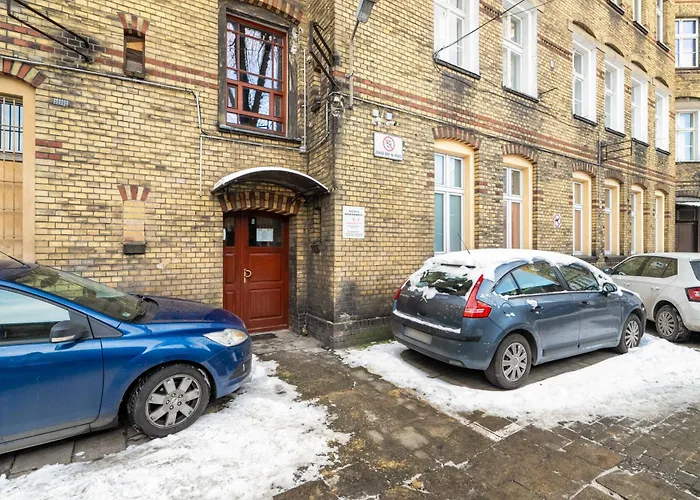 Przytulne Studia Very Berry W Poznaniu Blisko Parku By Renters Познань